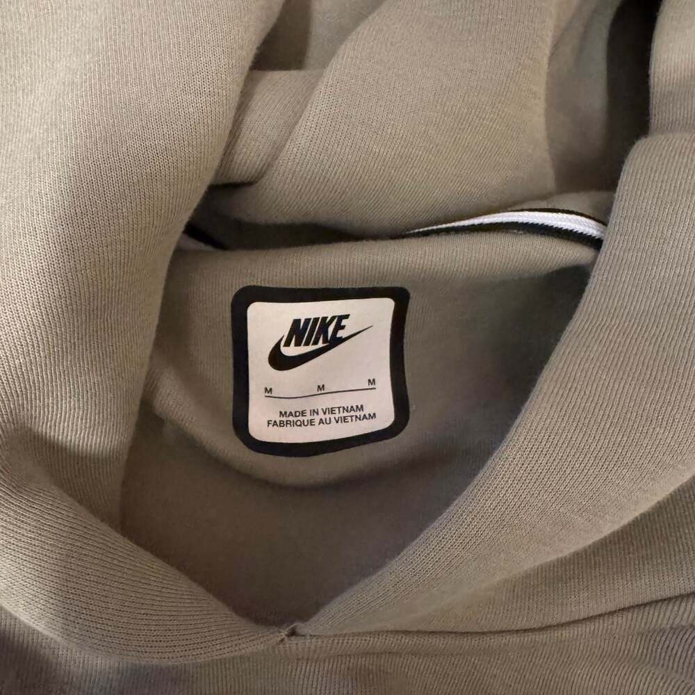 Nike Women's Sportswear Cropped Hoodie Khaki FN7123-276 - Picture 4 of 4